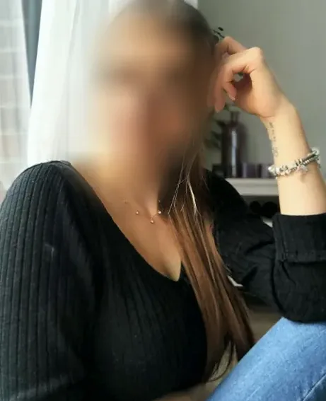 Amina, 30 años