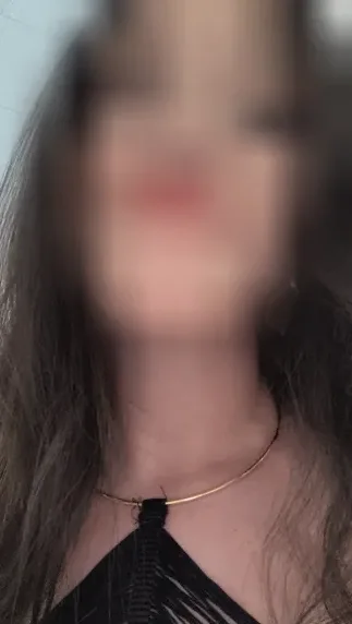 Ariadna, 27 años