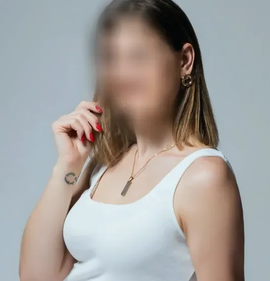 Macarena, 34 años